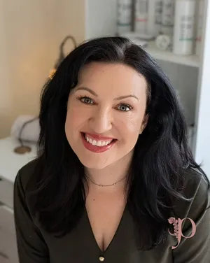 Sarah, founder and therapist at Phoenix Facials Dungarvan